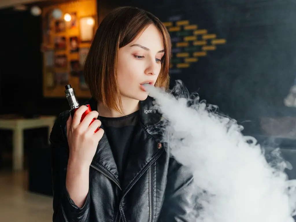 What does vaping do to the body