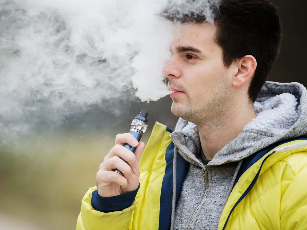 vaping without nicotine is bad for your lungs